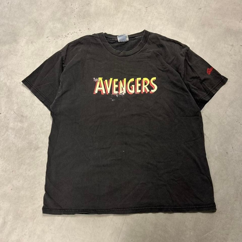 Vintage 90's Avengers Marvel Graffiti‎ Shirt